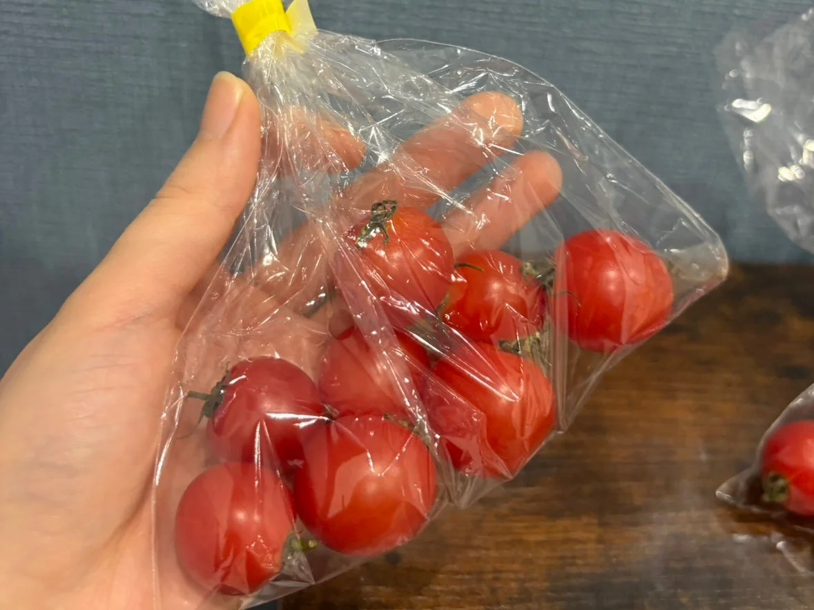 袋詰めのミニトマト