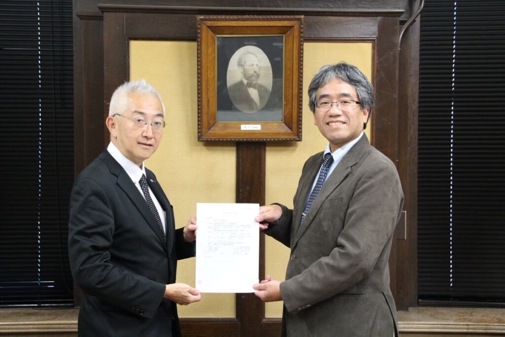 雪印メグミルクが北海道大学と持続可能な酪農への挑戦 「国産自給飼料の流通についての実態調査研究」委託研究契約を締結