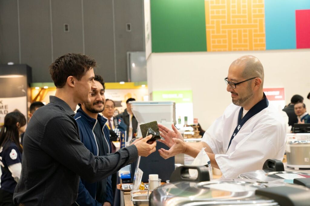 東京最古のおにぎり専門店の職人がパリで握る おにぎり協会、SIAL Paris 2026で5社の日本産米を日替わり紹介